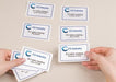 Avery L4787 - 20 zelfklevende badge ft 80 x 50 mm, doos van 200 stuks, wit/blauw - OfficeTown