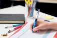 Bic 4 Kleuren Grip, balpen, 0,32 mm, 4 klassieke inktkleuren, blauwe behuizing - OfficeTown