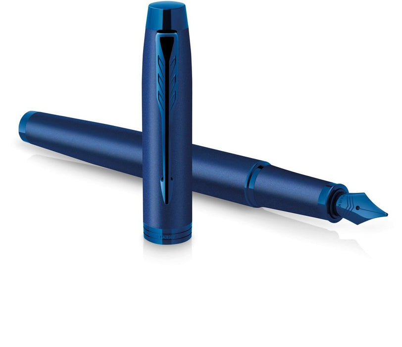 Parker IM Monochrome Blauwe vulpen, fijn, in geschenkverpakking - OfficeTown